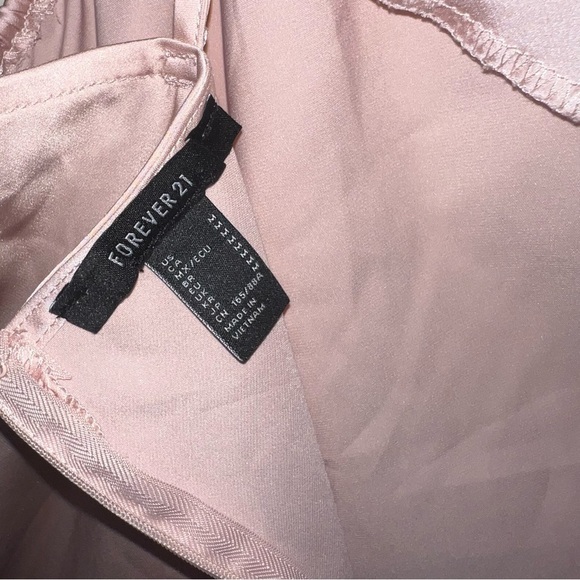 Forever 21 Slip Dress Pink Shimmery Size Medium - Picture 2 of 11